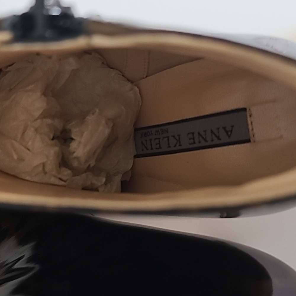 Gorgeous Anne Klein High Hill Bootie. Brazil - Picture 6 of 9